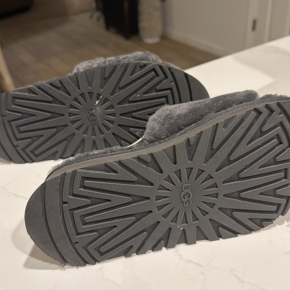 Ugg Bundle - Picture 6 of 11